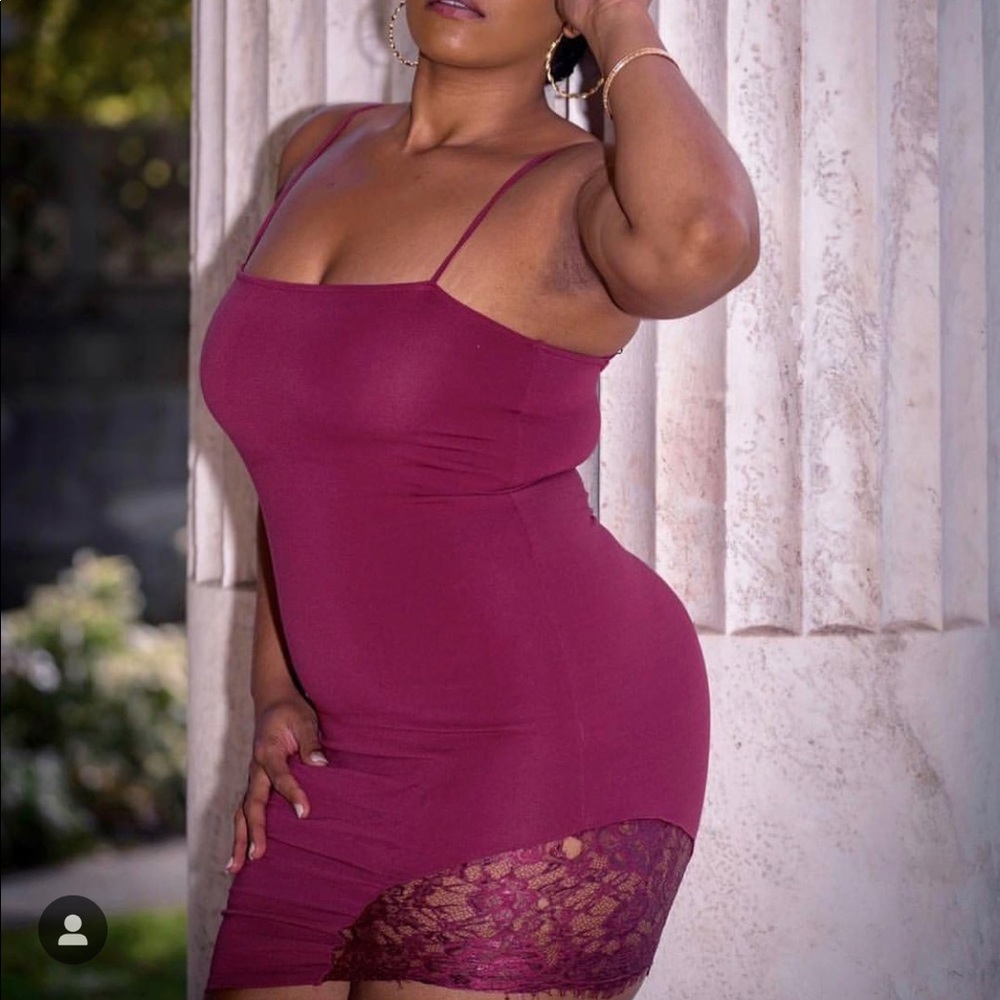 Forever21 midi burgundy lace Dress size L